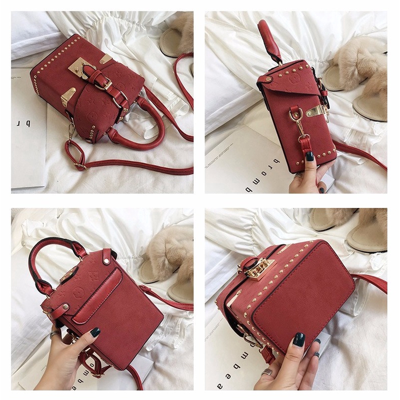 Túi Đeo Chéo Mini Trang Trí Đinh Tán Phong Cách Hàn Quốc