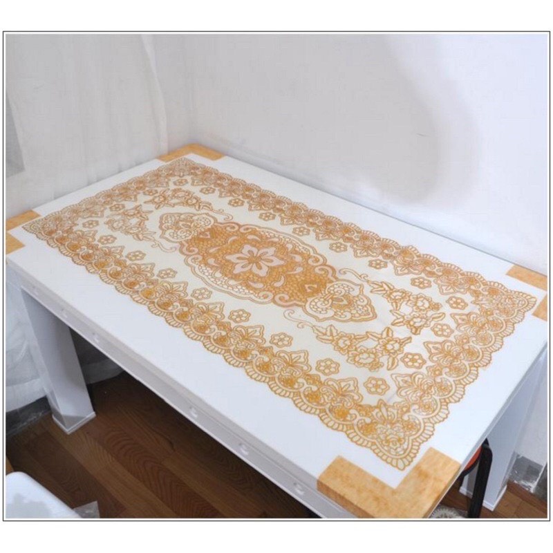 Khăn Trải Bàn Hoa Văn Ren Vàng Dập Nổi  Kích Thước 120 x 60cm, Giao Hoa Văn Ngẫu Nhiên