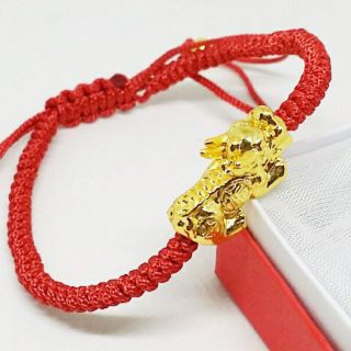 Vòng tùy hưu chỉ đỏ