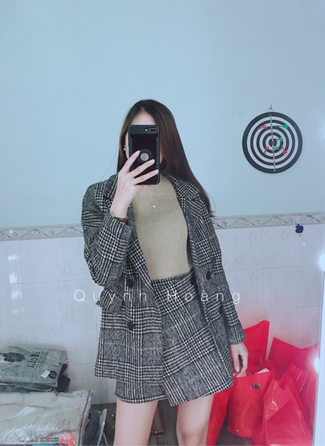 sét áo vest và chân váy dạ kẻ | BigBuy360 - bigbuy360.vn