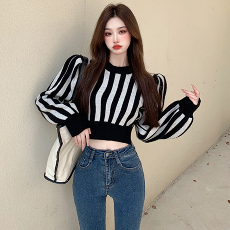 Áo len tay dài dáng rộng họa tiết kẻ sọc màu sắc ngọt ngào phong cách Hàn Quốc