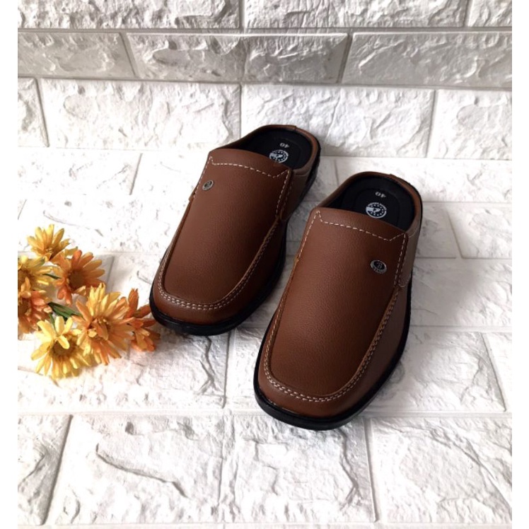 Dép bít mũi nam da mềm..màu vàng bò..sang trọng lịch lãm, mã SP14