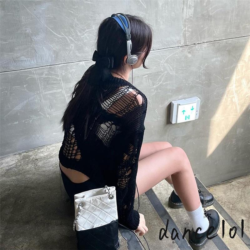 Áo Sweater Cổ Tròn Tay Dài Màu Trơn 1O1