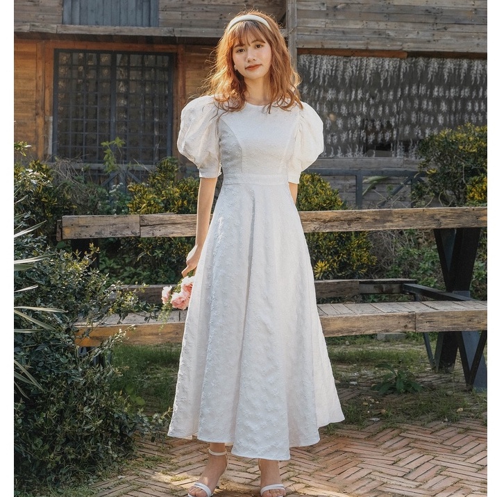Váy Clara maxi dáng dài công chúa, váy hở lưng Flower & Dot