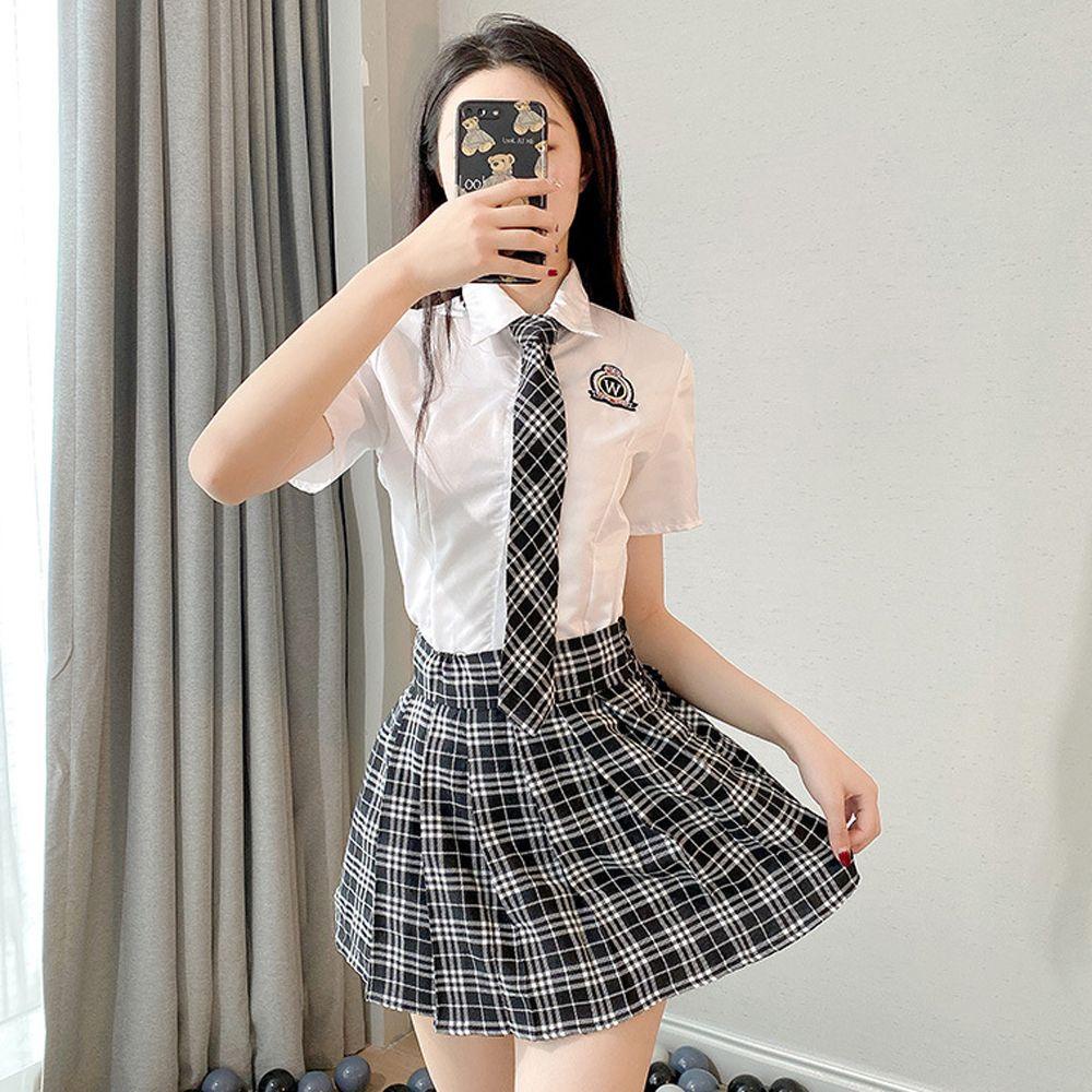 Trang Phục Hóa Trang Nữ Sinh Quyến Rũ Phong Cách Lolita