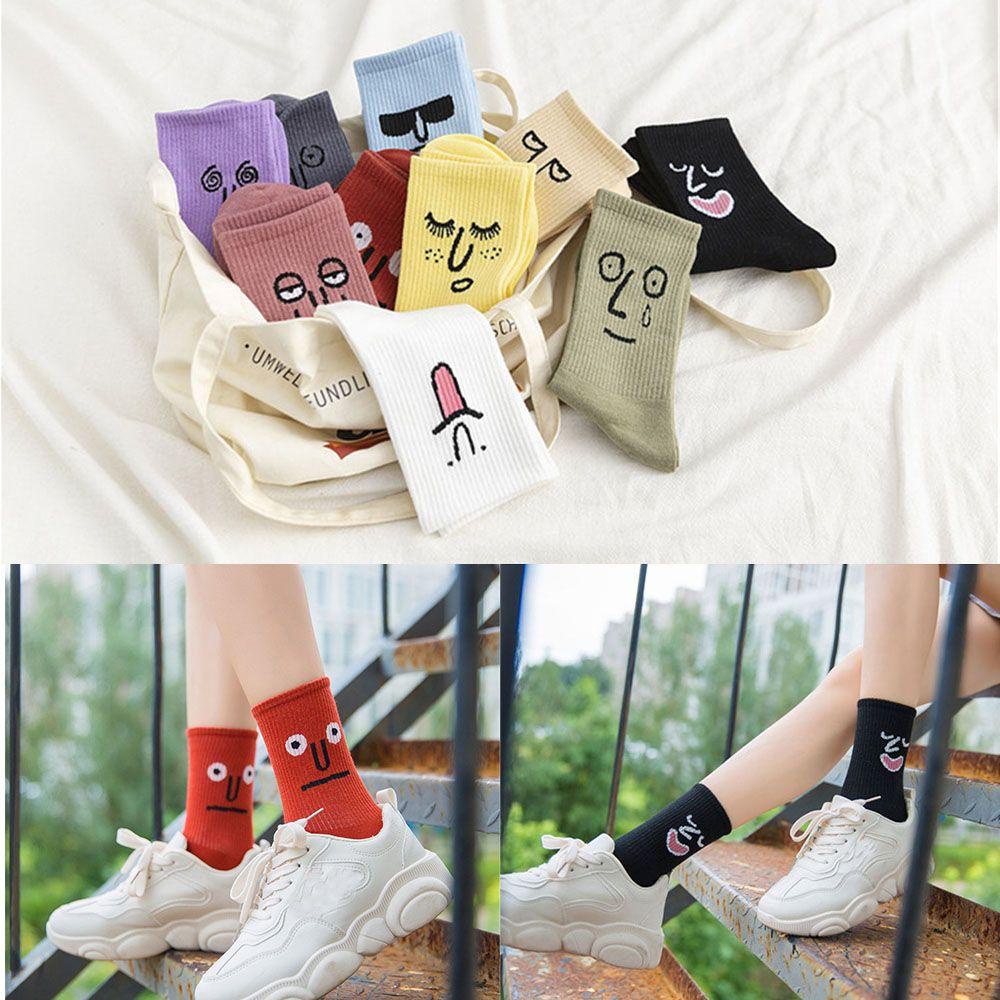 Vớ Cổ Trung Thoáng Khí In Họa Tiết Graffiti Vui Nhộn Dễ Thương Cho Nữ