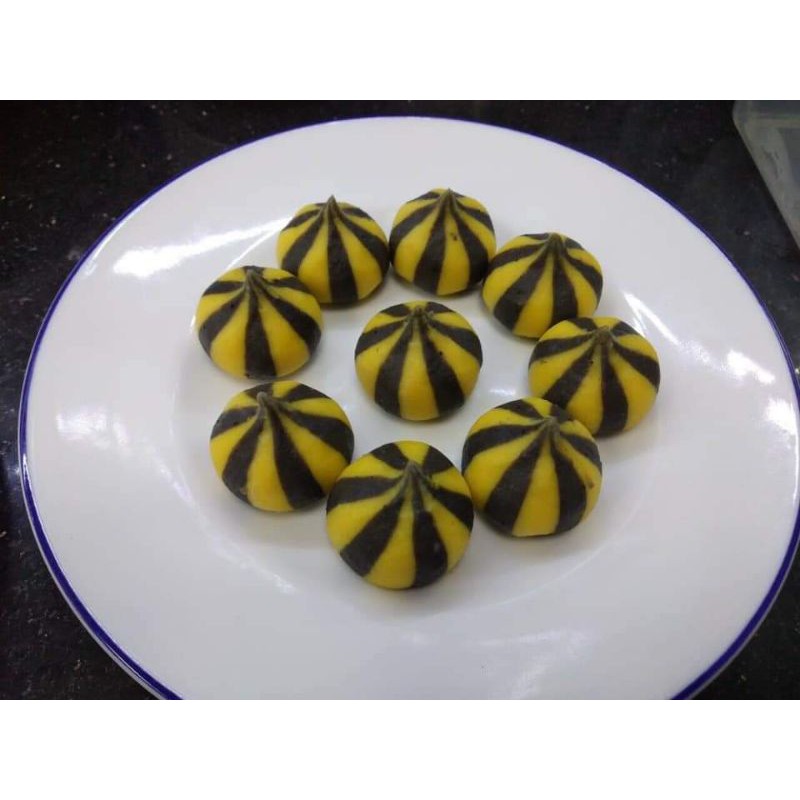 Bánh bao sọc nhím nhân trứng cá hồi 500g Lacusina | BigBuy360 - bigbuy360.vn