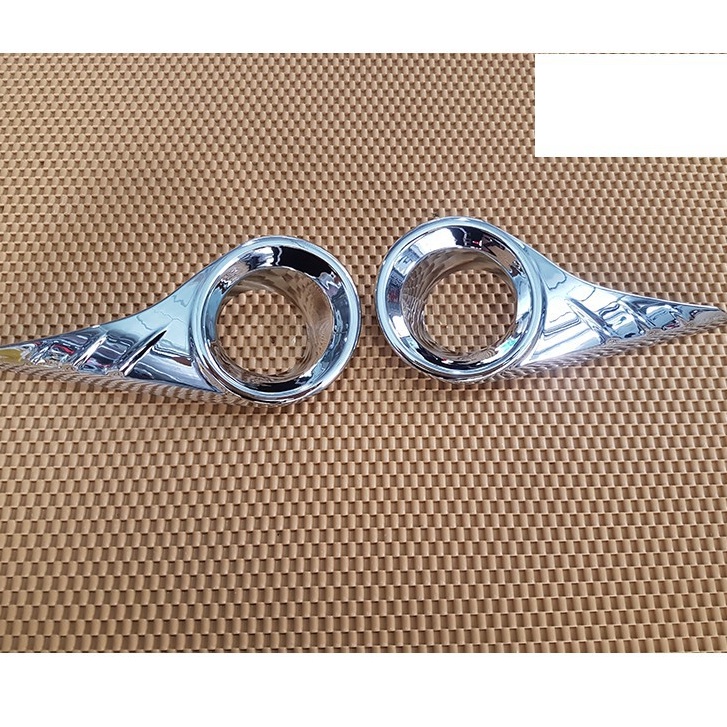 Bộ 2 Viền đèn gầm trước xe Wigo 2018-2019-2020 mạ crom cao cấp