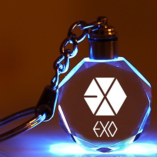 Móc khóa EXO phát sáng đổi màu cực đẹp