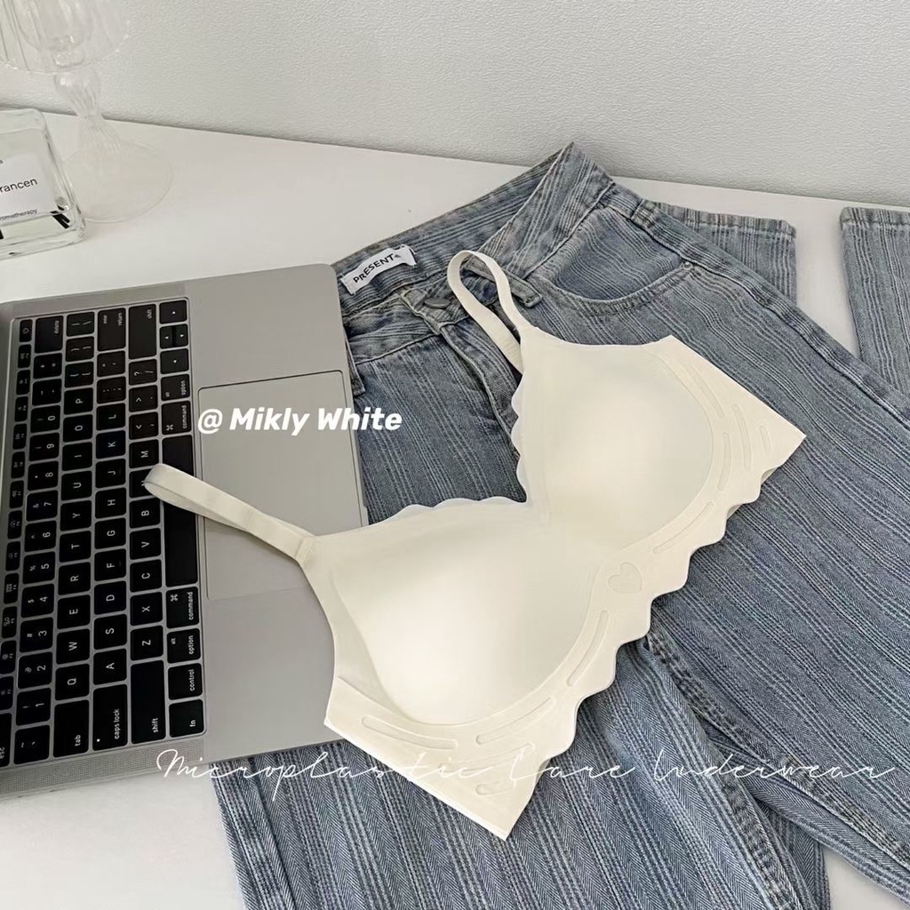 Áo Ngực Không Đường May Không Gọng Thép Chống Chảy Xệ Có Thể Điều Chỉnh