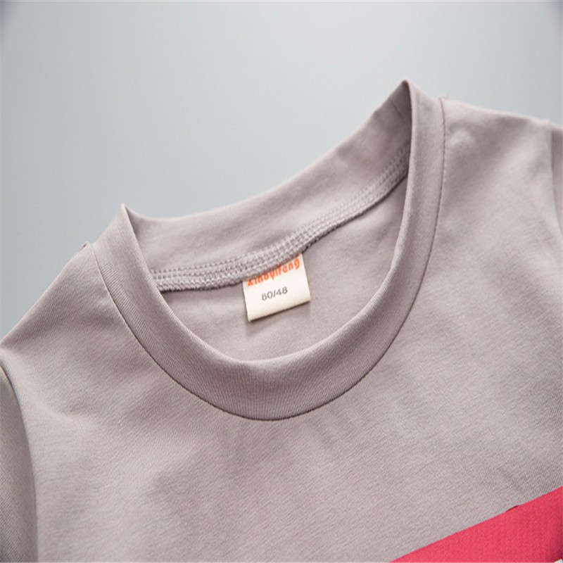 Set áo thun phối chữ + quần Jeans thời trang cho bé