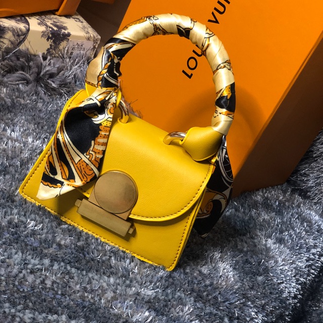 Túi Mini màu vàng