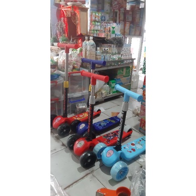 Xe trượt scooter chòi chân đa nặng 2in1freeshipcho bé 1-6 tuổi