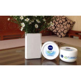 Kem dưỡng Nivea soft