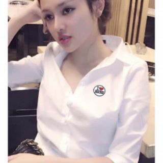 Áo sơ mi nữ in logo