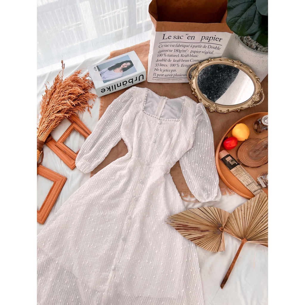 Đầm midi dáng dài, đầm voan bi trắng cổ vuông tay dài chất voan nhẹ form dài qua gối tạo nên sự trẻ trung, nữ tính | BigBuy360 - bigbuy360.vn
