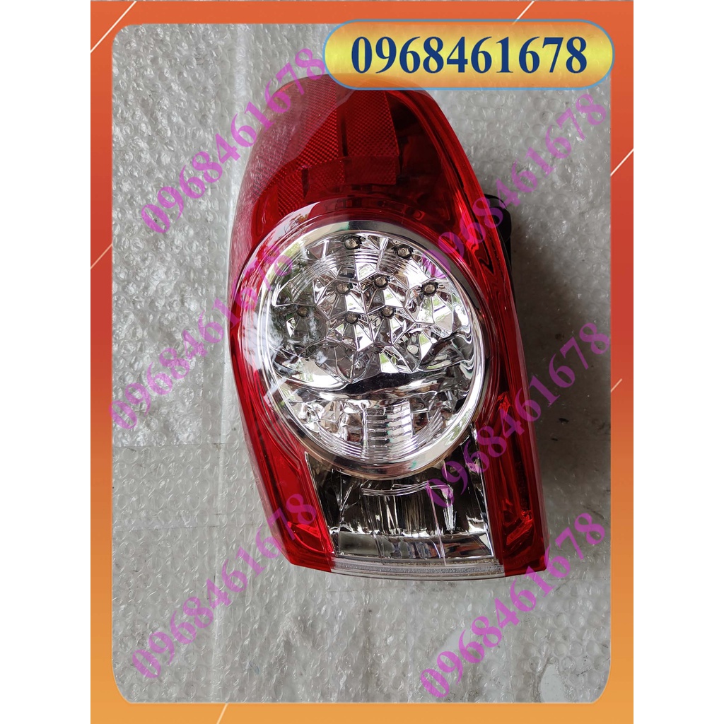 Đèn hậu Altis 10-13