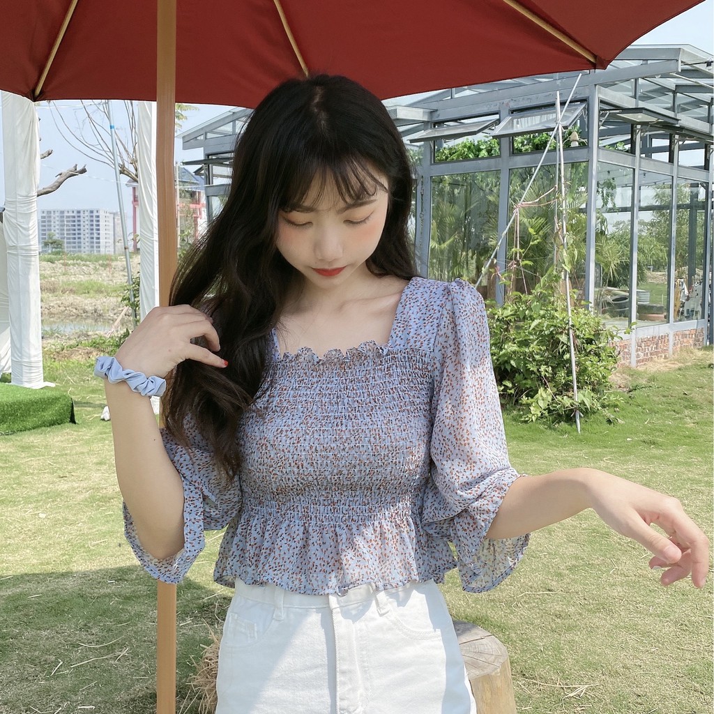 [Mã FAMAYWA giảm 10K đơn 50K] Áo Kiểu Cổ Vuông In Hoa Thiết Kế Quyến Rũ Dành Cho Nữ