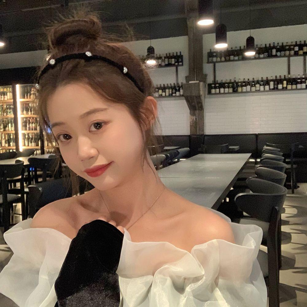 Băng Đô Cài Tóc Bằng Vải Nhung Ngọt Ngào Cho Nữ DANILO