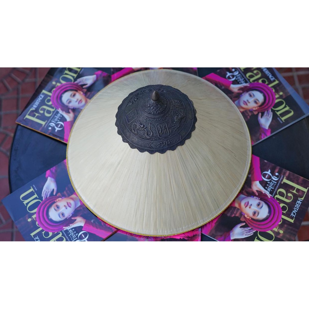 NÓN NGỰA PHÚ GIA CHỤP KIM LOẠI