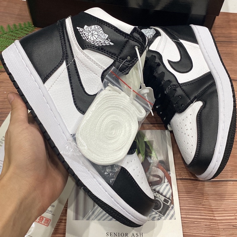[Full Box] Giày thể thao nam nữ Sneaker Air Jordan 1 PANDA Cổ Cao, Cổ Thấp Đen Trắng Chuẩn Full Size Hot Trend 2021 | BigBuy360 - bigbuy360.vn
