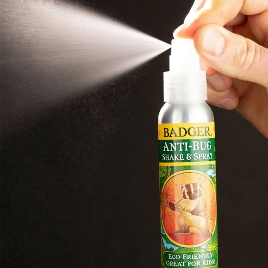Chai Xịt Hữu Cơ Chống Muỗi & Côn Trùng Đốt Badger Anti Bug Shake & Spray