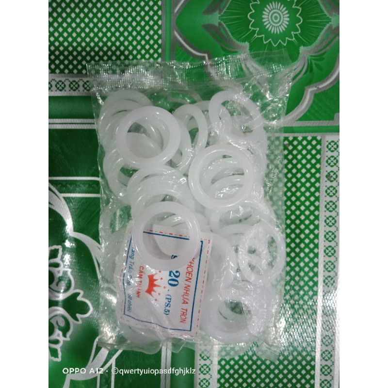 Khoen móc màng bằng nhựa