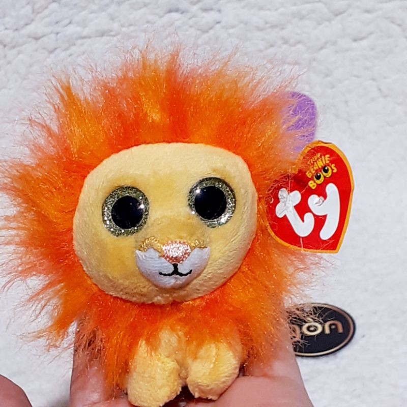 Thú ty mắt thủy tinh