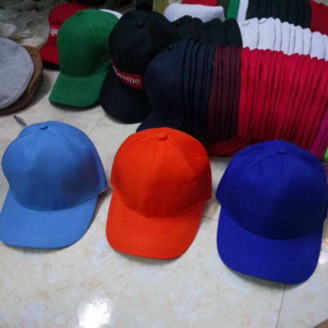 Si Mũ lưỡi trai chơn đủ mầu