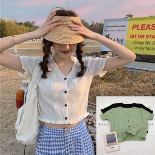 Áo croptop len nút gỗ, hàng Quảng Châu, Freeszie
