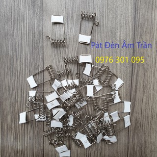 Pat đèn âm trần