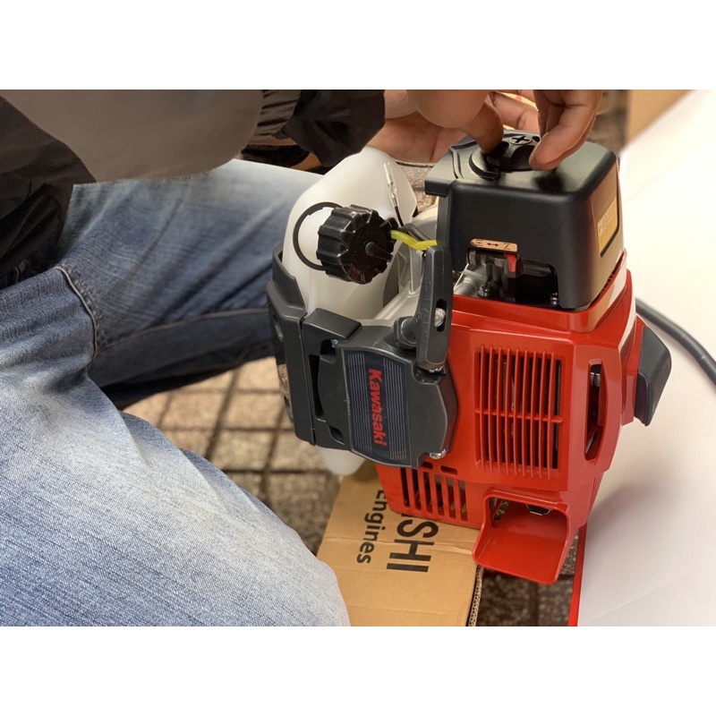 Máy cắt cỏ KAWASAKI Model TJ53E CHÍNH HÃNG