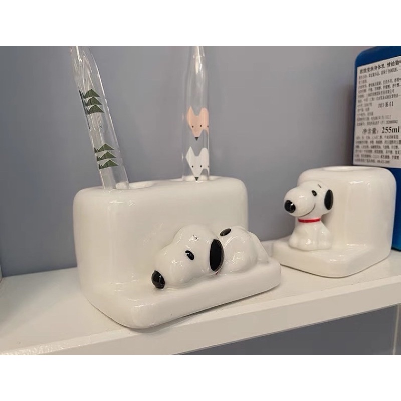 Khay cắm bàn chải Snoopy