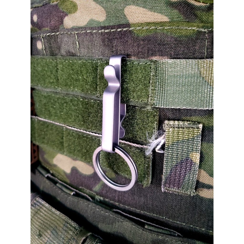 Móc khóa Titanium clip cài 2 chiều