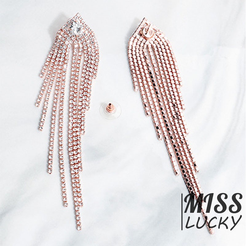 Khuyên tai tua rua phong cách bô hem cá tính cho nữ