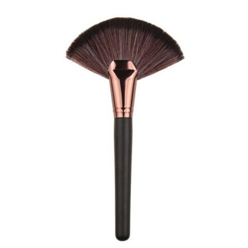 Cọ quạt trang điểm chuyên dụng