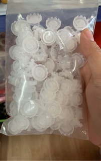 Nút đựng keo,nút tạo fan