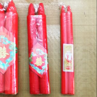 Một Cây nến đỏ kích thước 20 cm