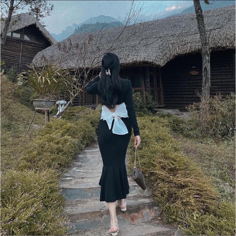 Đầm body nơ lưng đuôi cá