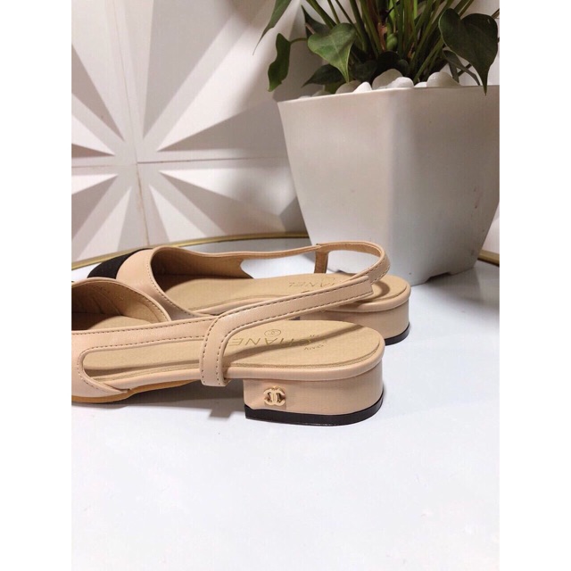 Giày Captoe gót nhú 2cm màu be nịnh da