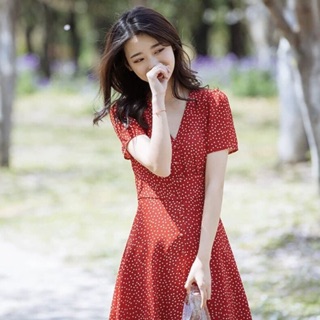 Đầm bi đỏ nút bọc (kèm hình thật)