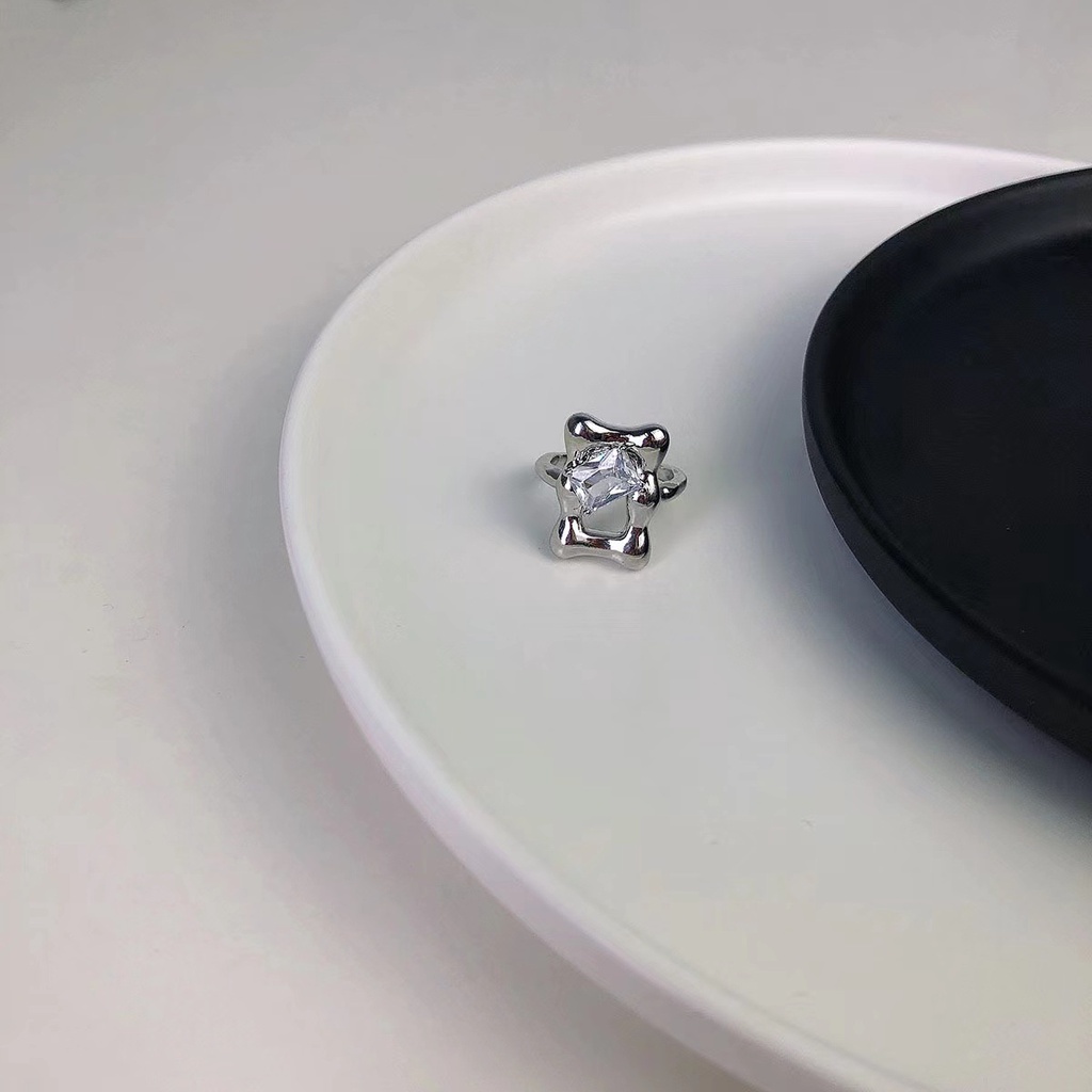 Bộ Nhẫn Đeo Ngón Tay Đính Đá zircon Thiết Kế Tinh Tế Thời Trang retro Cá Tính Dành Cho Bạn Nữ