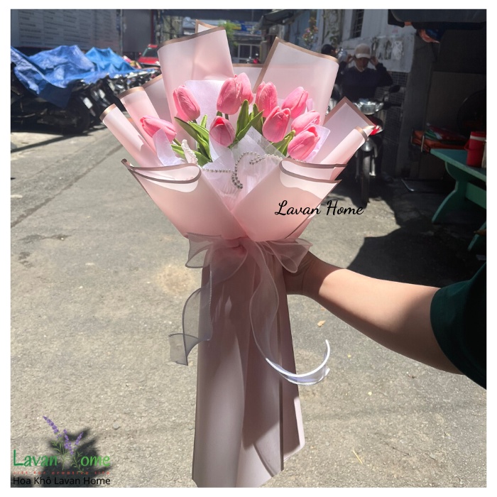 Bó hoa tulip dễ thương, hoa nhiều màu - quà tặng các dịp lễ, sinh nhật, chúc mừng, tặng bạn gái, mẹ ý nghĩa - Lavan Home