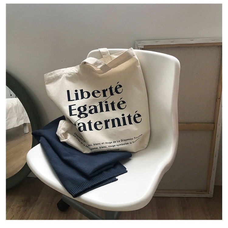 Túi Tote Vải Canvas Egalite Fratenite Nữ phong cách Ulzzang Có Khóa Kéo chất liệu dày dặn