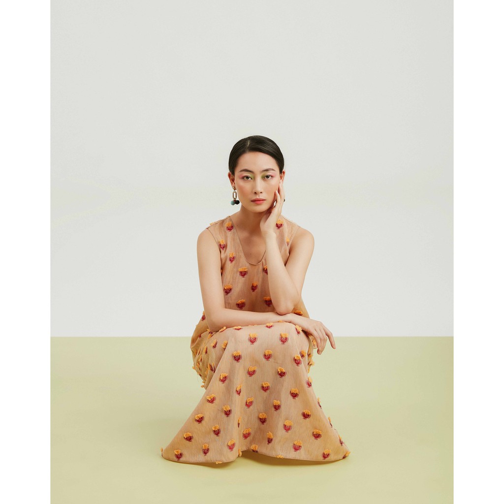 [Mã FAMALLT5 giảm 15% đơn 150k] MAUVE - Flowery dress Đầm voan tơ kèm đầm lót | BigBuy360 - bigbuy360.vn