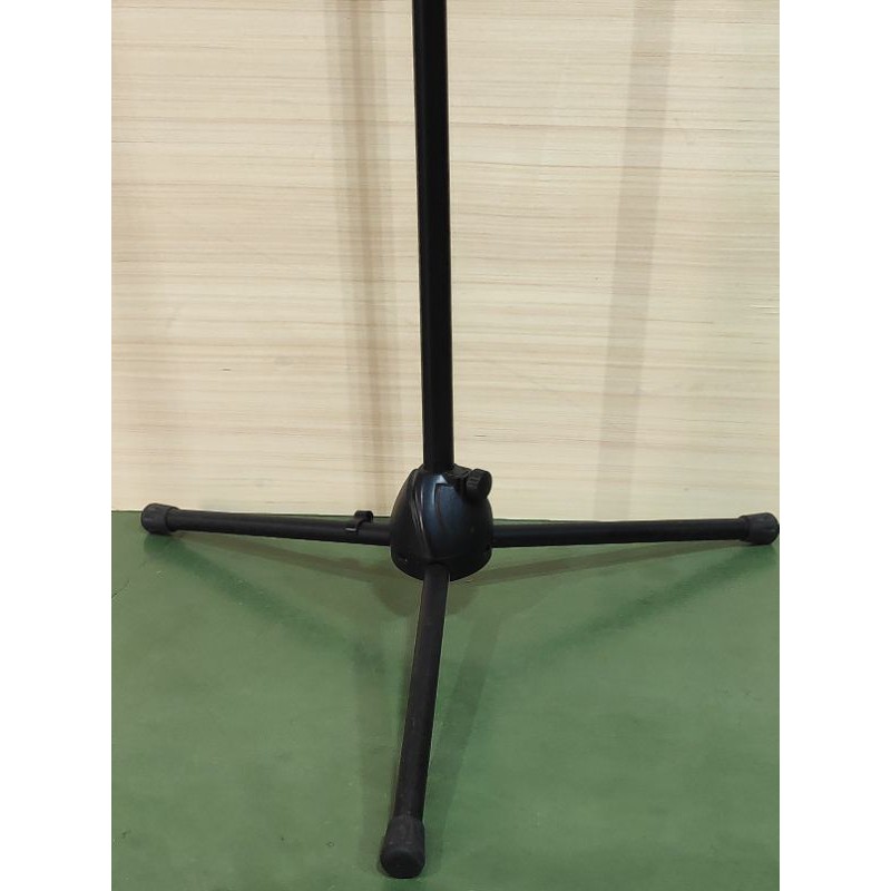 Chân micro phòng thu