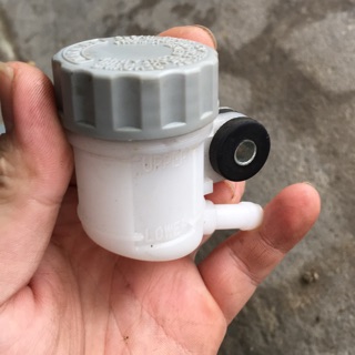 Bình đựng dầu Zin Exciter hàng tháo xe.