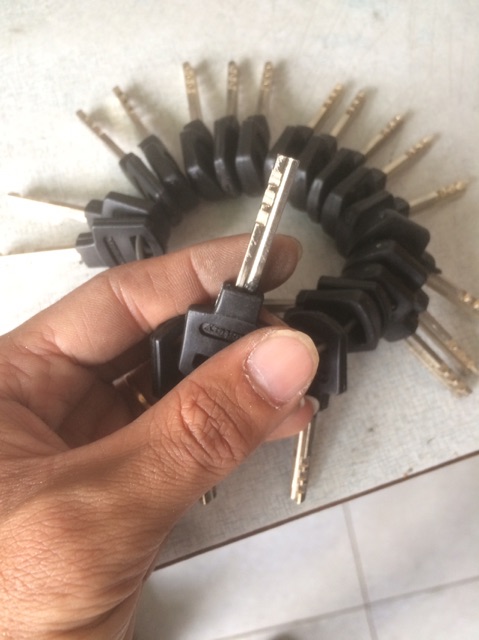 Combo ở khoá solex 6p gồm 34 chìa khoá phụ