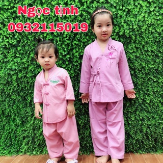 Quần áo đi chùa cho bé