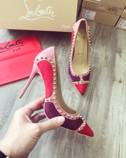 GÓT LOUBOUTIN ĐINH MÀU